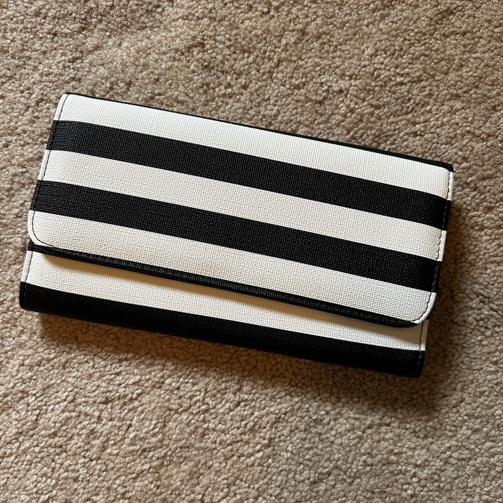 Kut From the Kloth Wallet